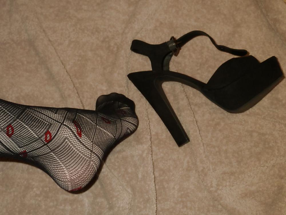 25P StockingS Feet