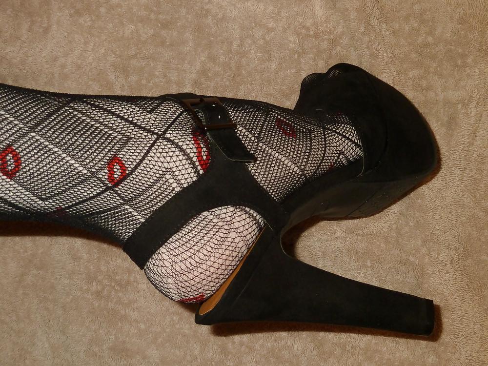 25P StockingS Feet