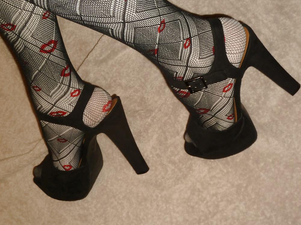 25P StockingS Feet