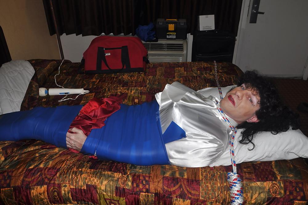 16P Kinky fun with Stephanie Lorain and friends 1