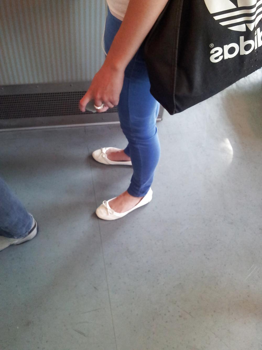 16P Candid shoes ballet flats ballerinas legs feet