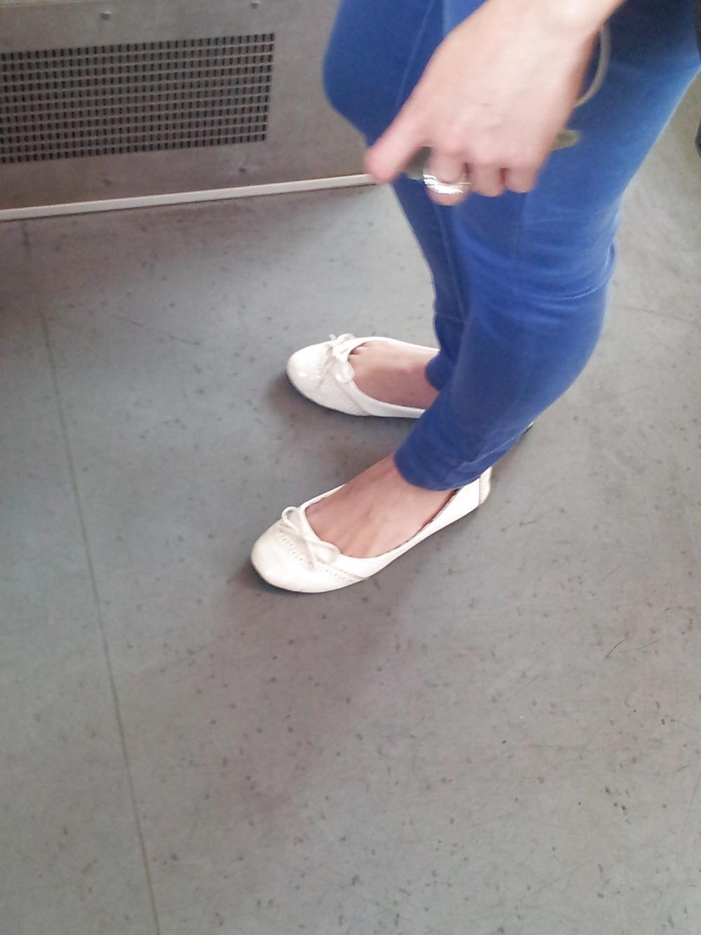 16P Candid shoes ballet flats ballerinas legs feet