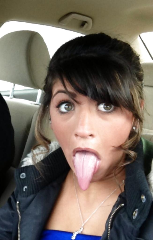 23P Teen Tongue Cum Targets