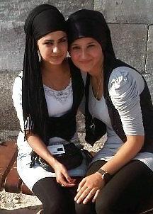25P COMMENTS. . MUSLIM REAL GIRLS!
