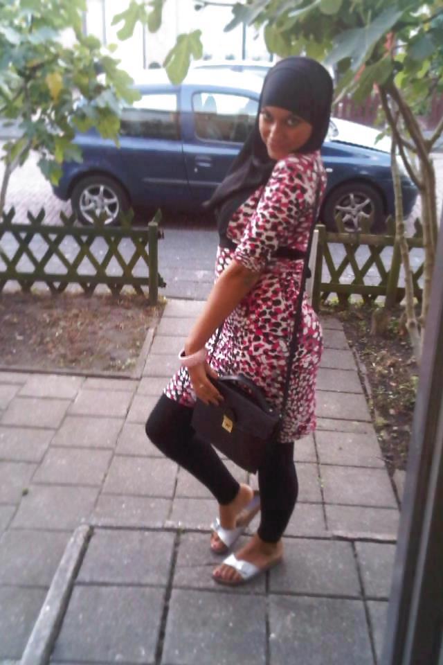 25P COMMENTS. . MUSLIM REAL GIRLS!