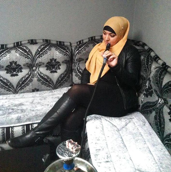 25P COMMENTS. . MUSLIM REAL GIRLS!
