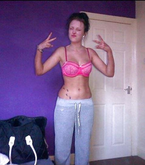 25P British Chavs & Skets
