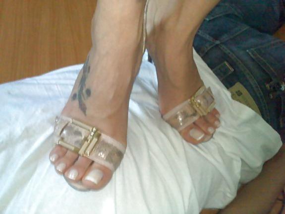 15P Foot Goddess
