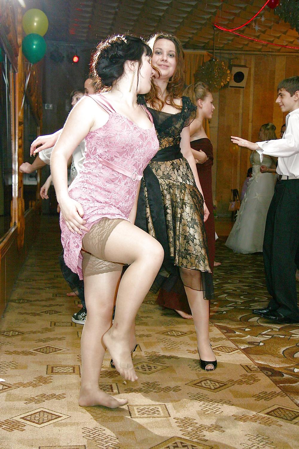 20P Wedding bride oops,flashing 2