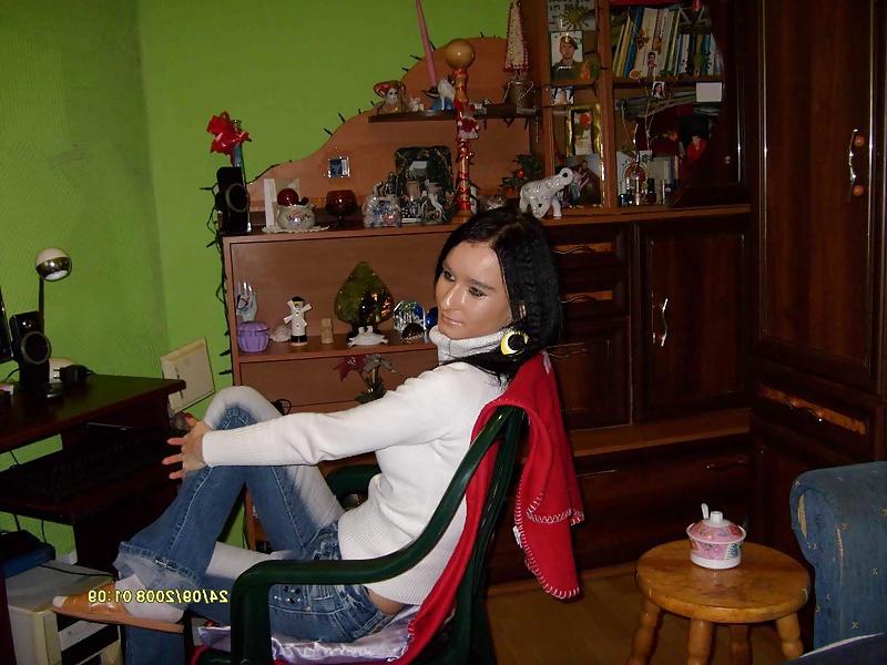 16P Brunette Bitch