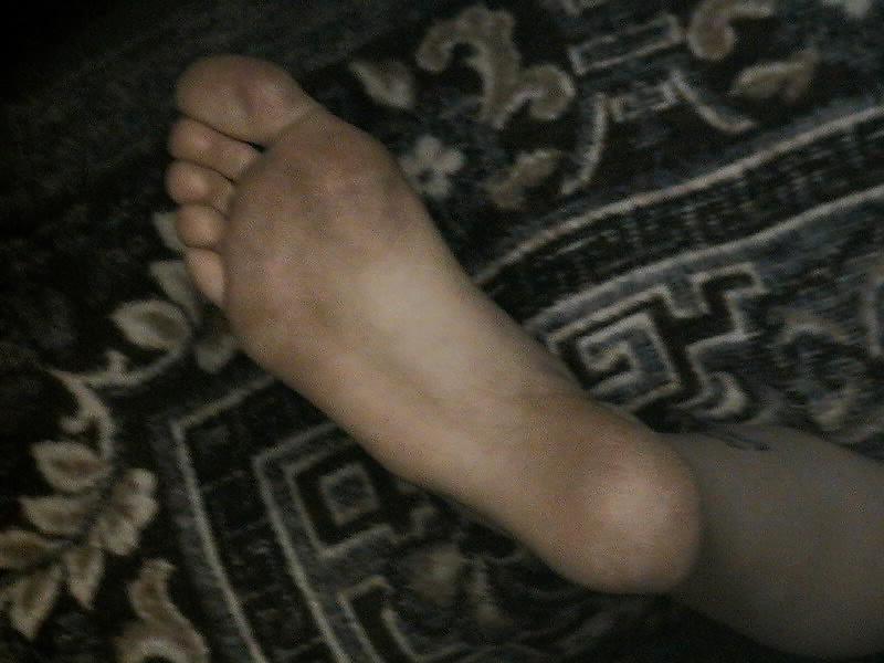 25P Punk Girl's Feet