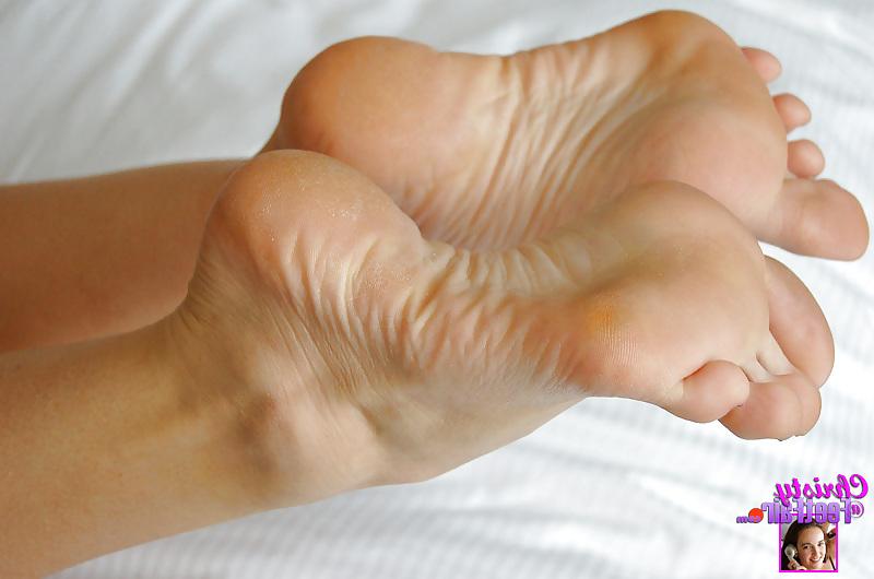 9P Sexy feet soles collection