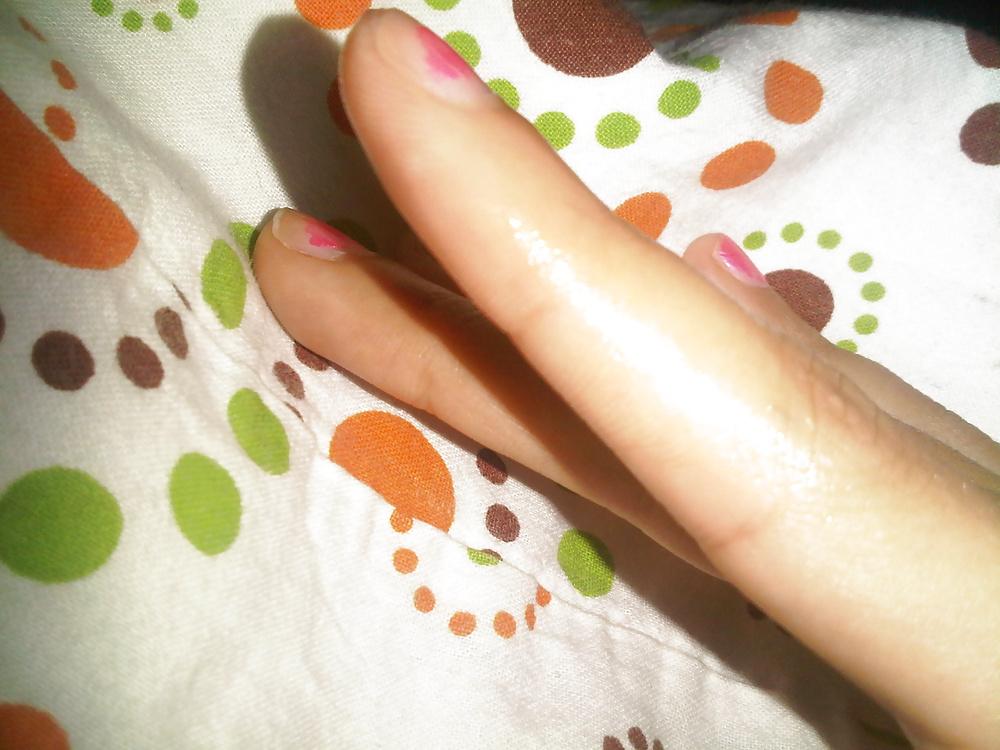 25P Moroccan slut with hot feet and tits!