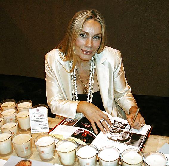 13P Virginia Hey-Mature Goddess