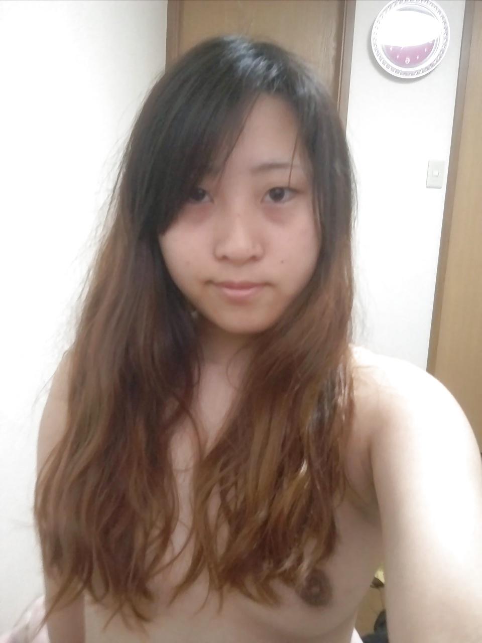 8P Super Cute Japanese girl naked selfies