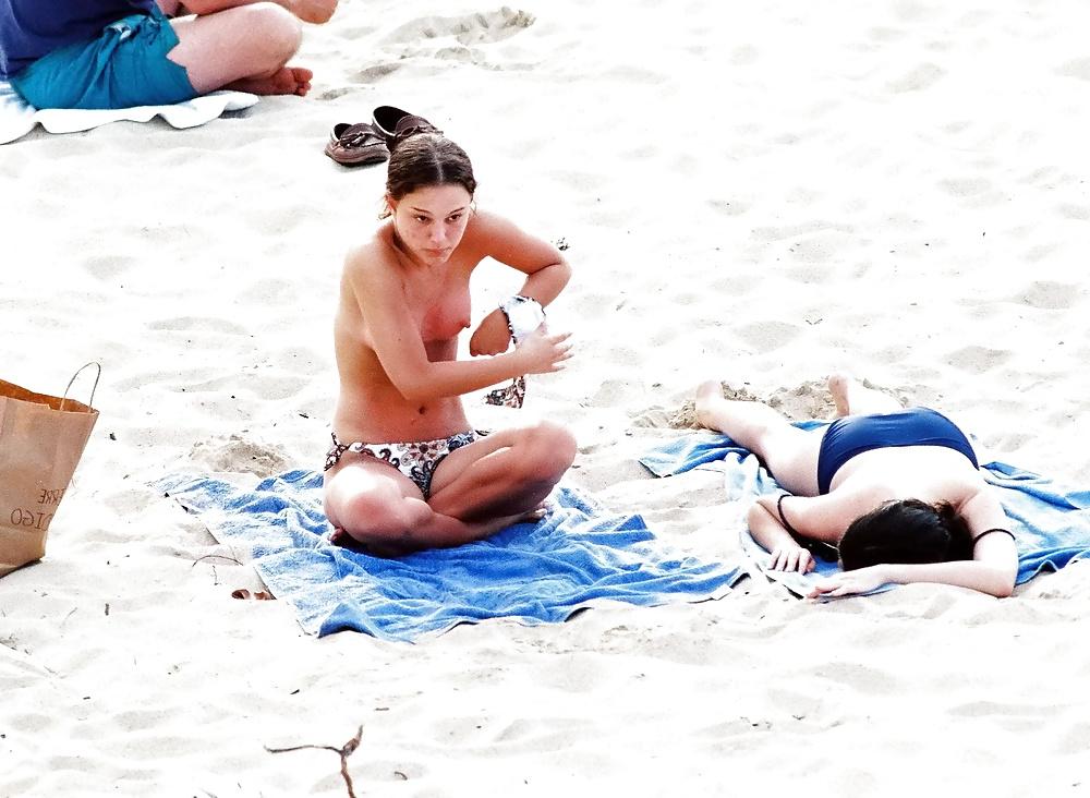 25P Natalie Portman - topless at the beach, January 2000