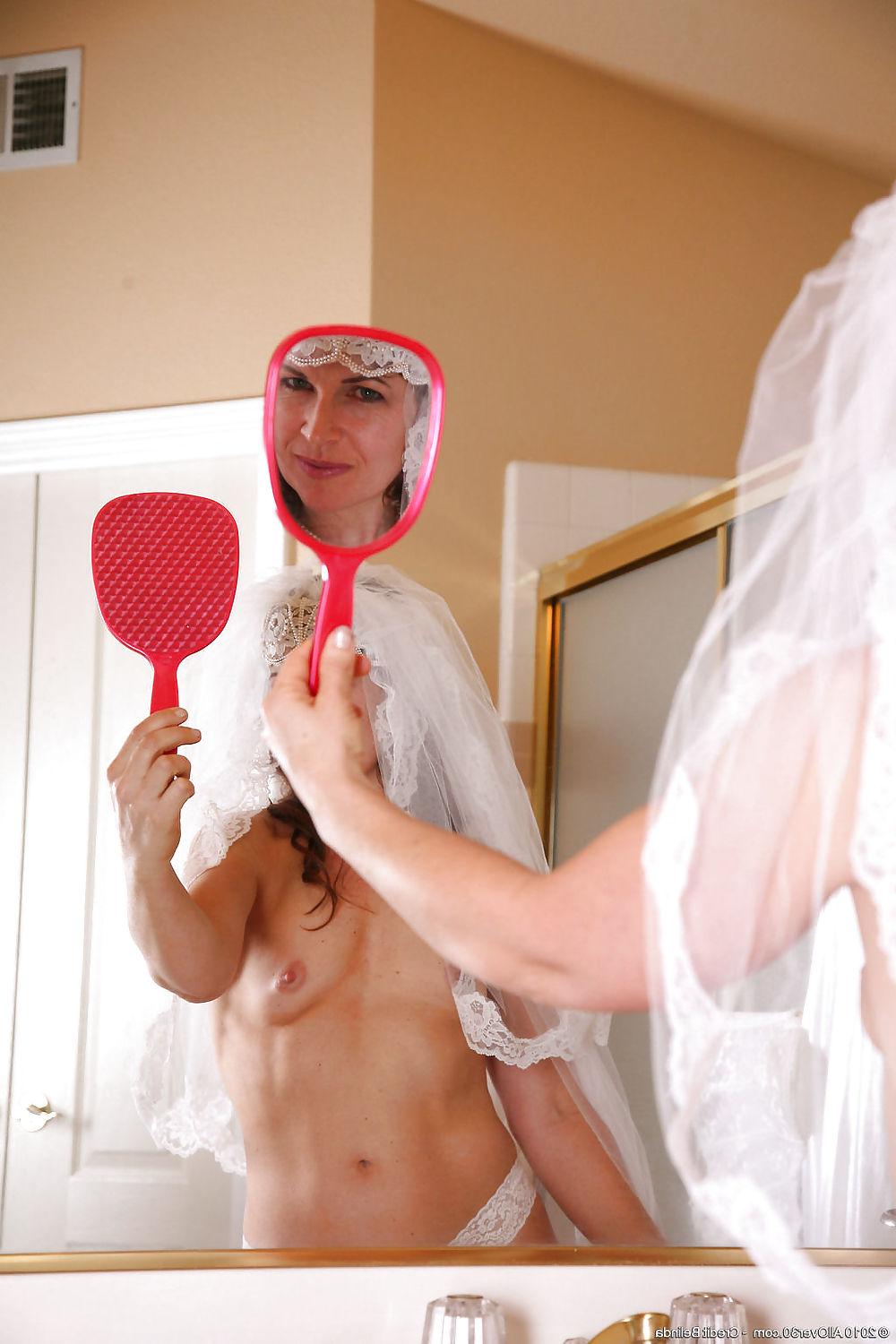 23P Housewife Andie - beautiful bride