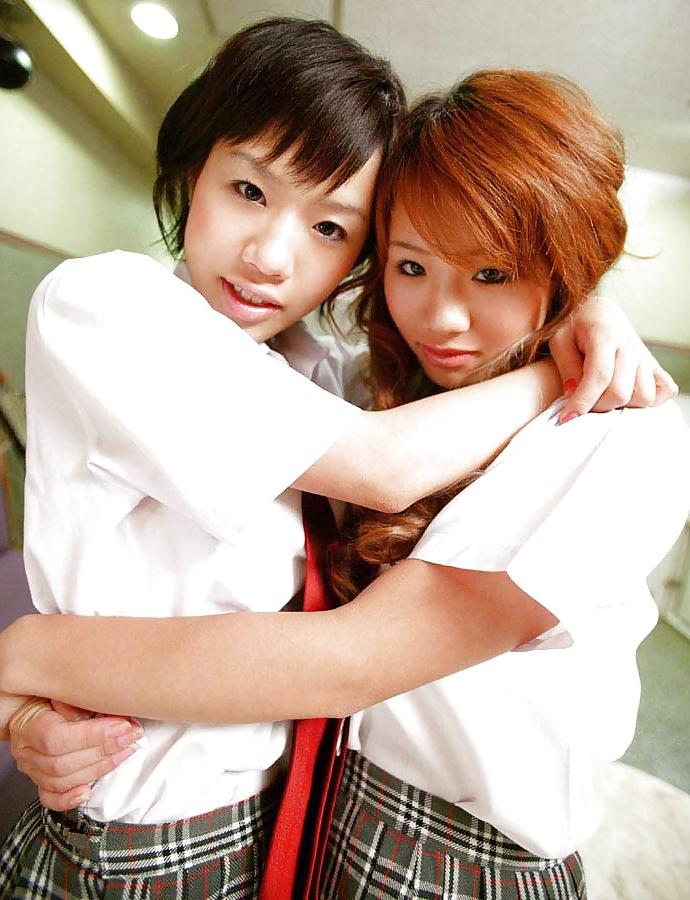16P Japanese schoolgirls train for jujitsu