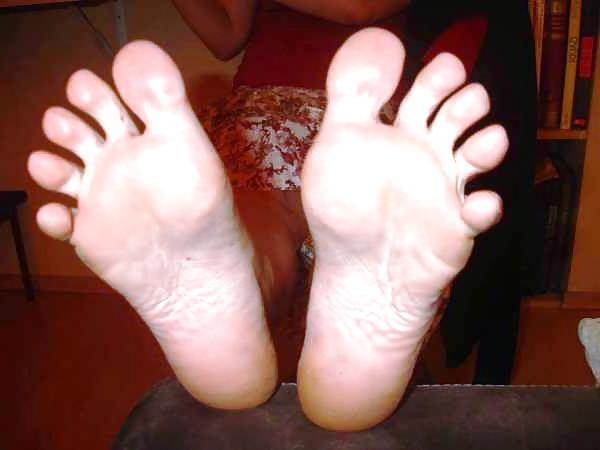 25P Milf Sonja Feet (Stopala)
