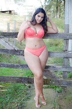 25P Plus Size Model Goddess: Cleo Fernandes