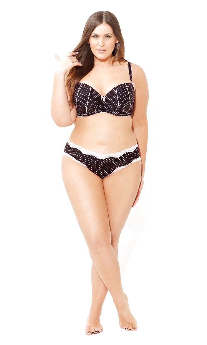 9P Plus Size Model Goddess: Courtney Maxwell