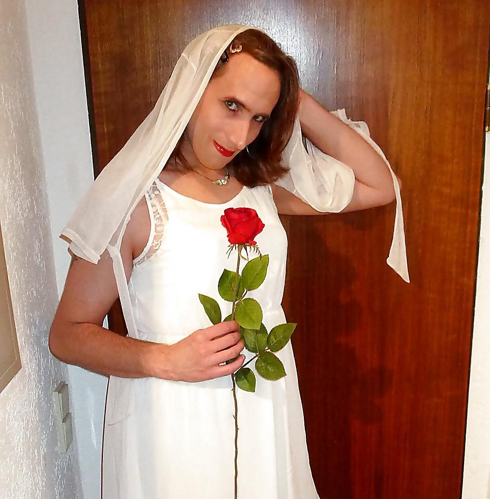 7P Girly as a bride