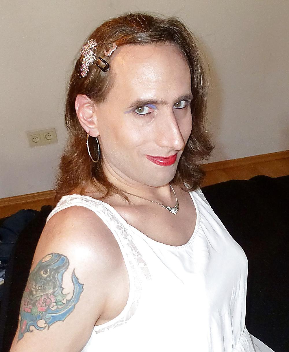 7P Girly as a bride