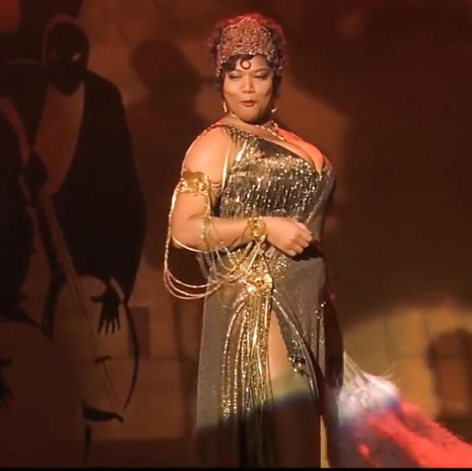 13P Queen Latifah In Stockings And Garters