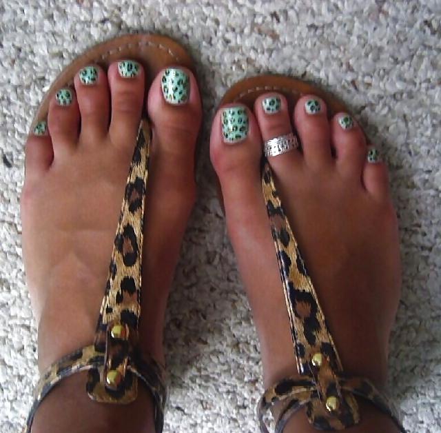 23P Feet, Toes, Shoes