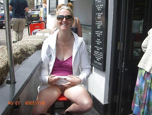 15P Upskirts in public - N. C. 