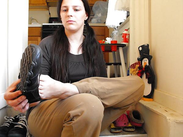 25P Feet & Soles - Stinky