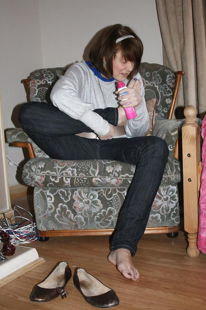 25P Feet & Soles - Stinky