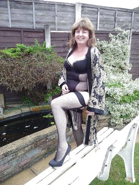 25P Old grannies and matures chubby fucking and more