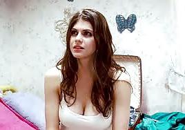 10P Alexandra Daddario finally topless !