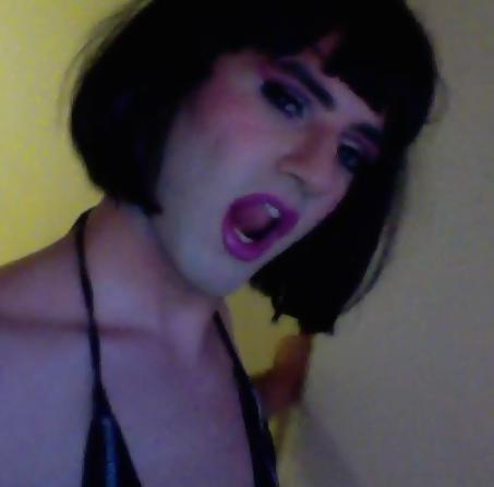 25P Me in Drag Queen makeup, and loving it :)