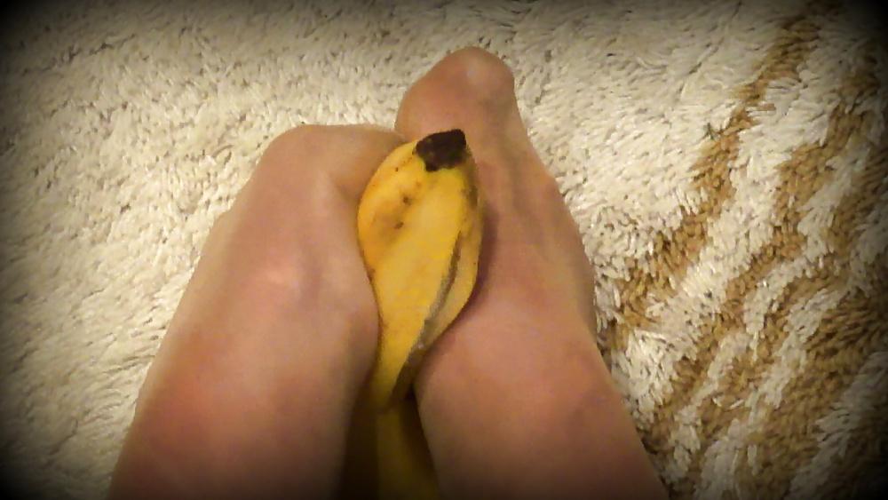 25P Feet And Shoes