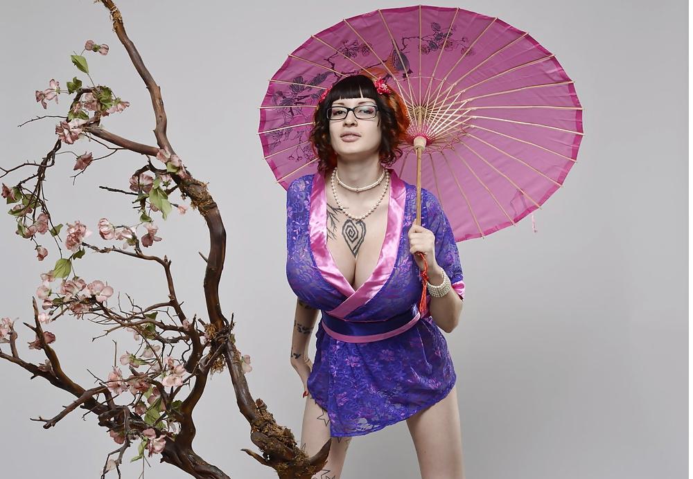 18P Ariane: Fake Tit Goddess!