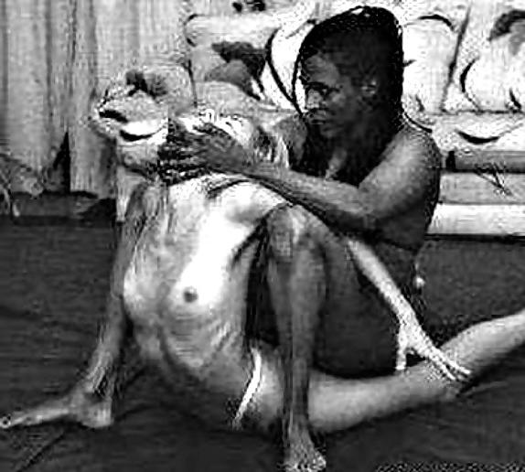 25P Hot kinky lesbians 1