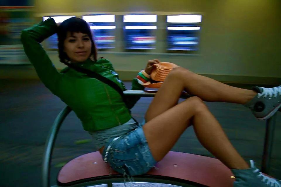 25P MissK8 sexy female techno dj