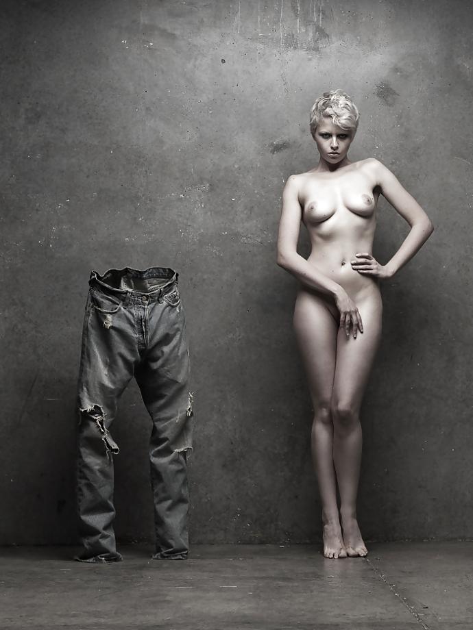 25P Fine Art Nudes