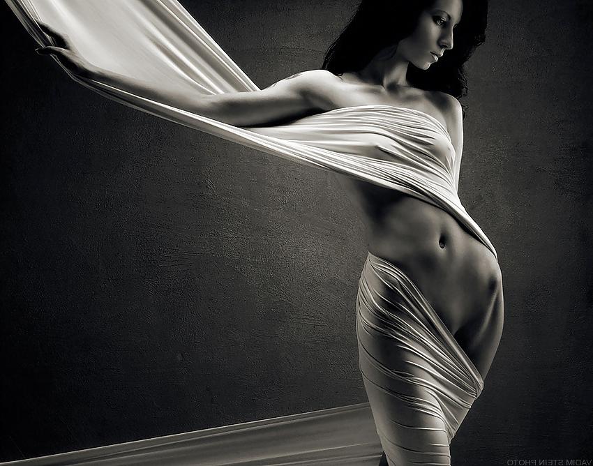 25P Fine Art Nudes