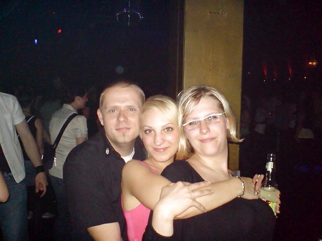 25P AMATEUR BITCH, PARTY PICS  WITH BOYFRIEND AND MY GIRLS