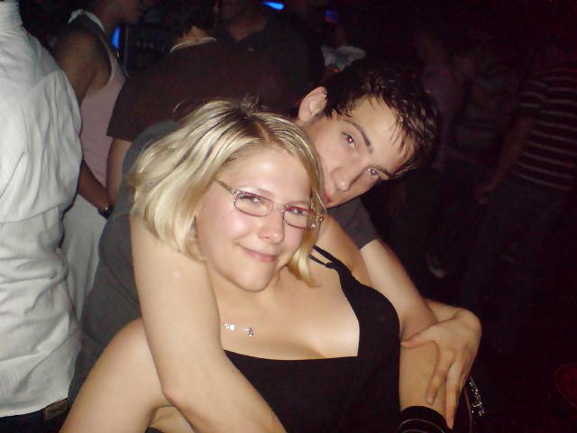 25P AMATEUR BITCH, PARTY PICS  WITH BOYFRIEND AND MY GIRLS