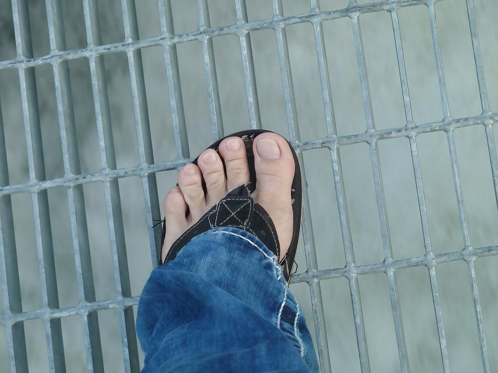 13P Sexy Feet And Toes