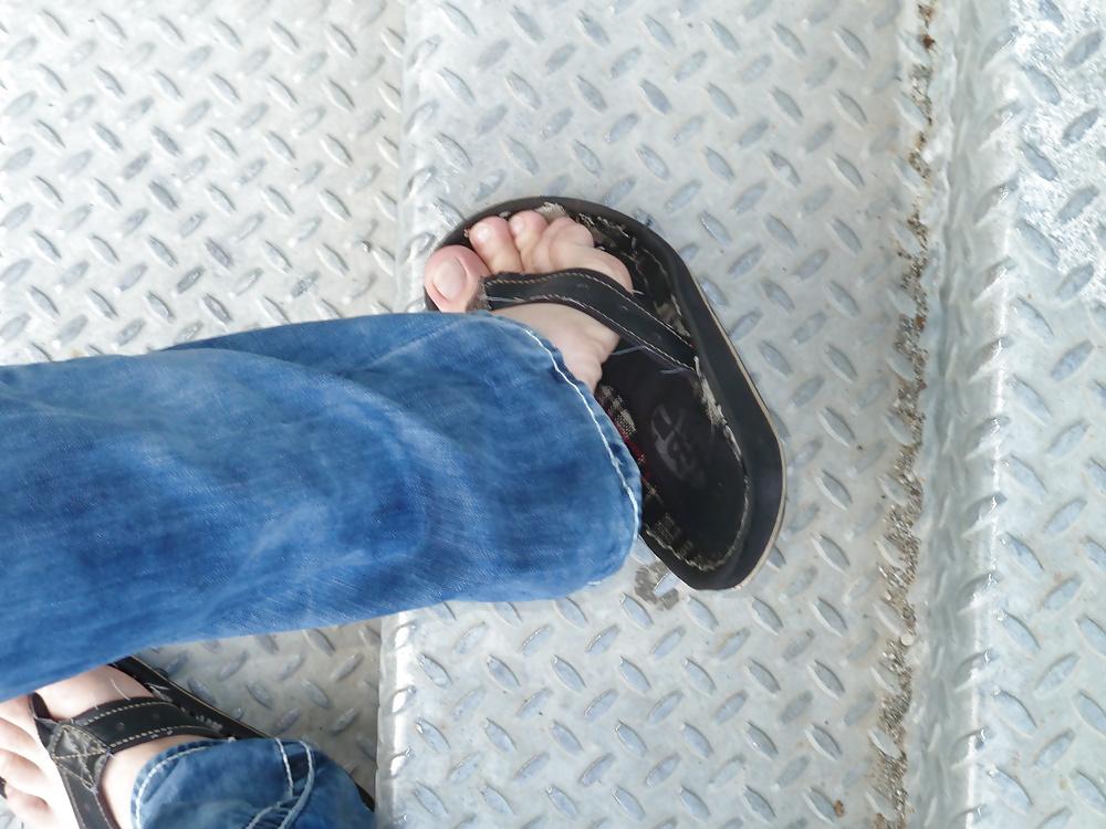 13P Sexy Feet And Toes