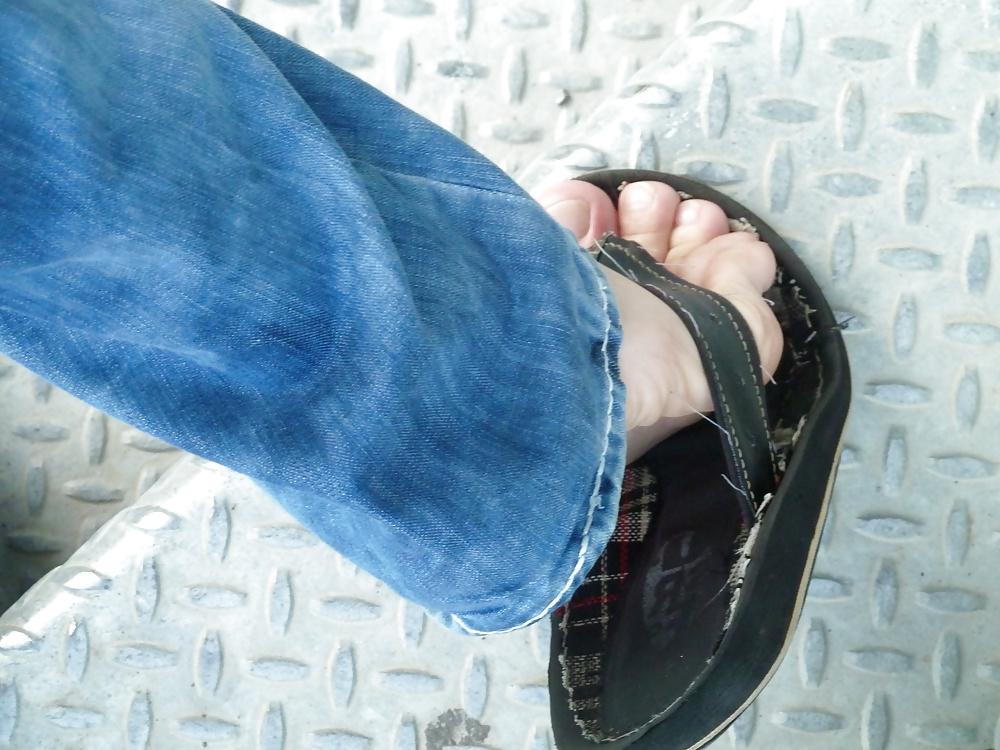 13P Sexy Feet And Toes