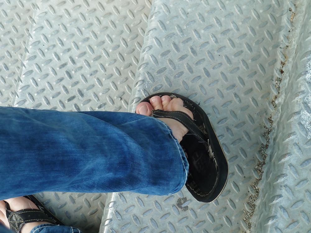 13P Sexy Feet And Toes
