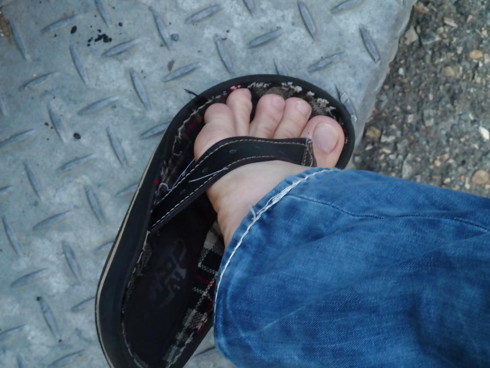 13P Sexy Feet And Toes