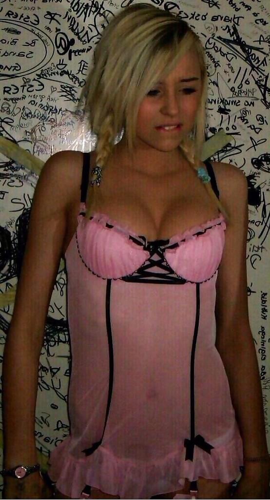 17P More Top British Teen Chav Sluts