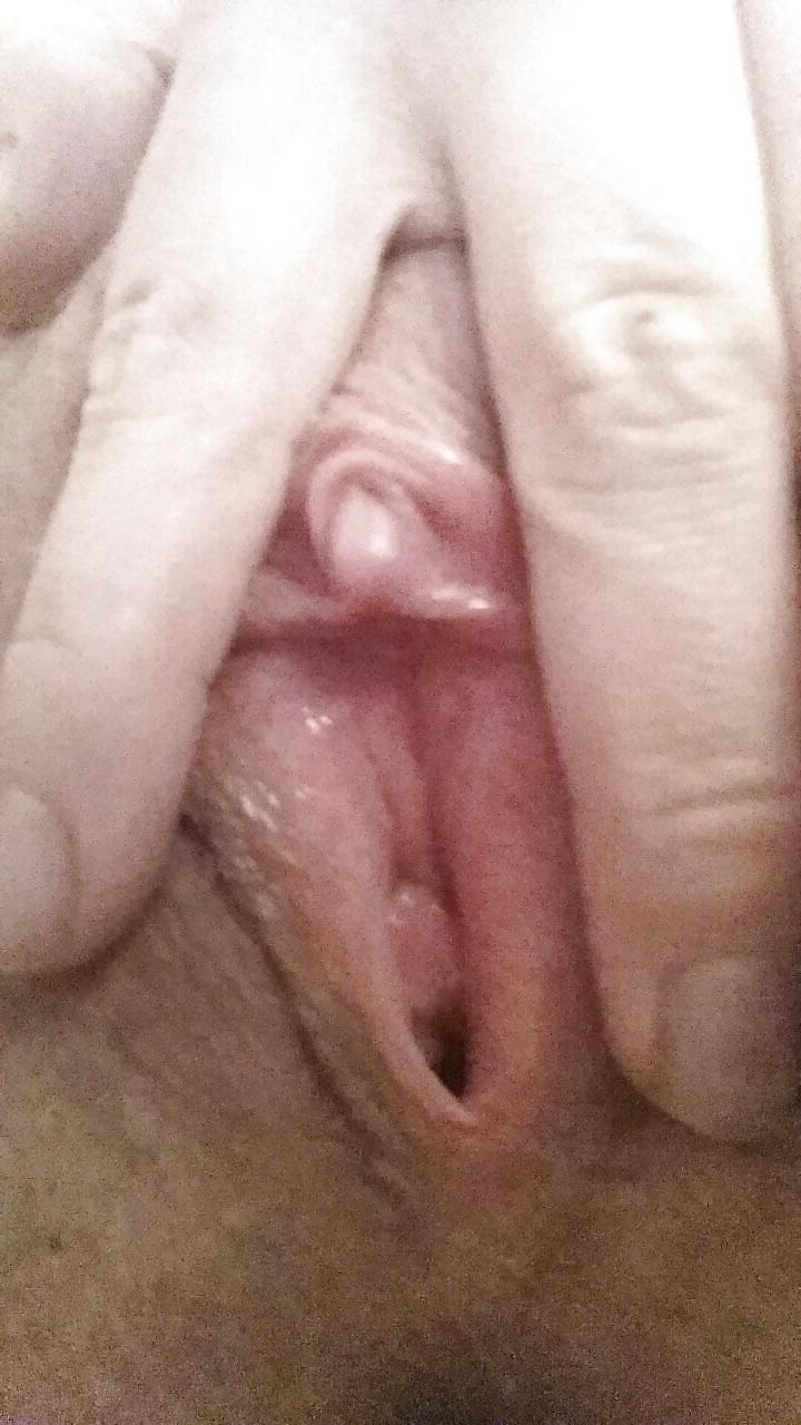 14P Tight juicy pussy 